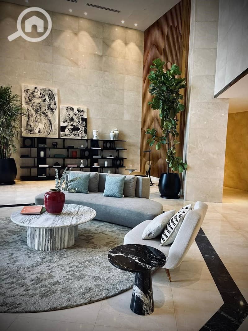 2 53c7ede2-b7d6-435a-b2a2-b2998adecfc7. jpg