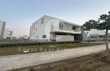 4 Bedroom Villa for Sale in 6th of October, Giza - fbc318e1-ba20-448a-beae-8aec5a22d3fa. jpeg