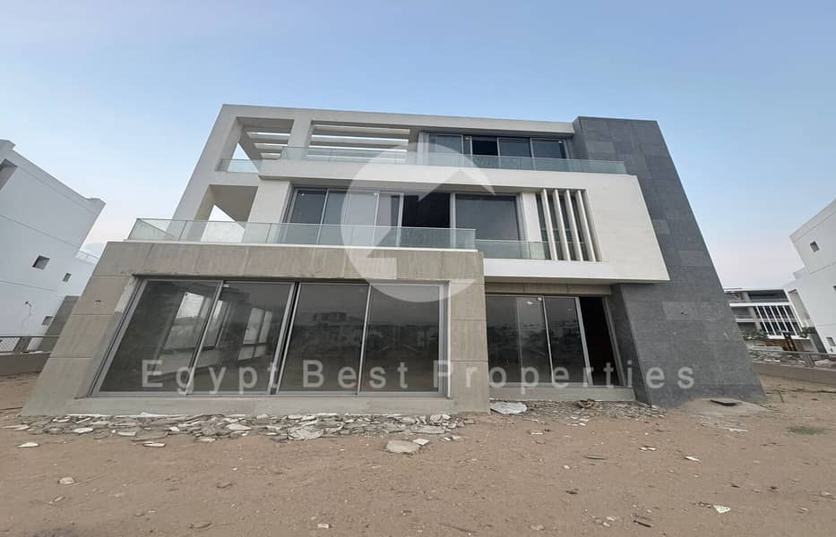 4 4ff53d74-b4b8-44b5-95d2-57351187af86. jpeg