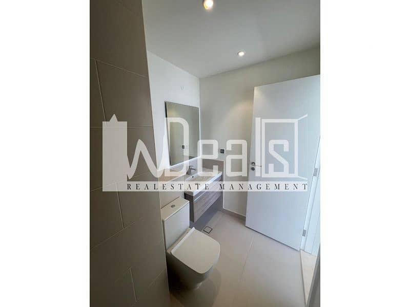 9 WhatsApp Image 2026-01-11 at 15.54. 21. jpeg