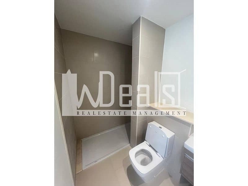 10 WhatsApp Image 2026-01-11 at 15.54. 22 (1). jpeg