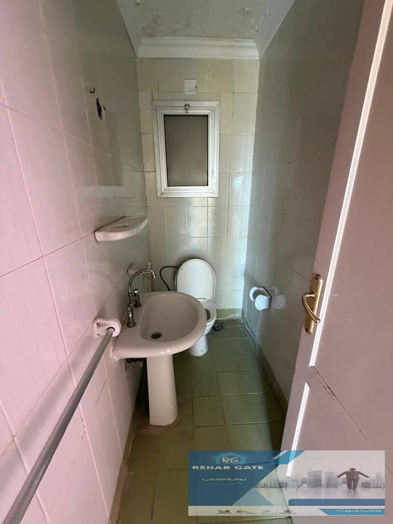 18 bd69711d-da02-4f6d-bbec-1dc347548fd1. jpg