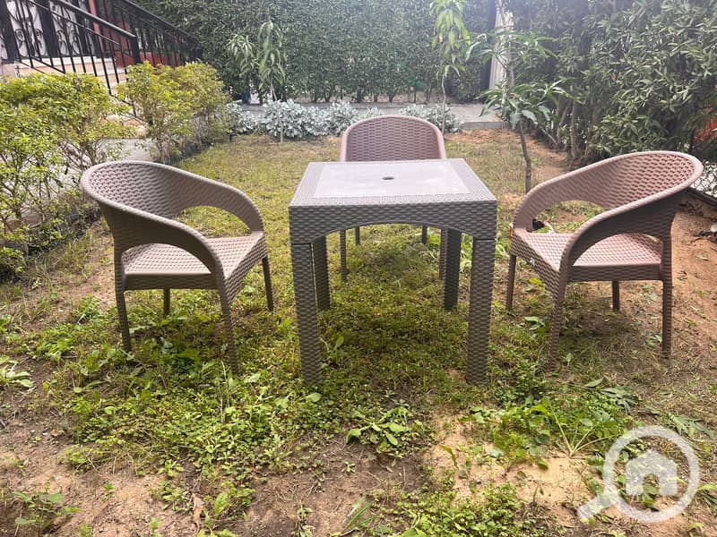 4 673743d1-9f37-4ddd-ae9a-44a8f105a7c1. jpg