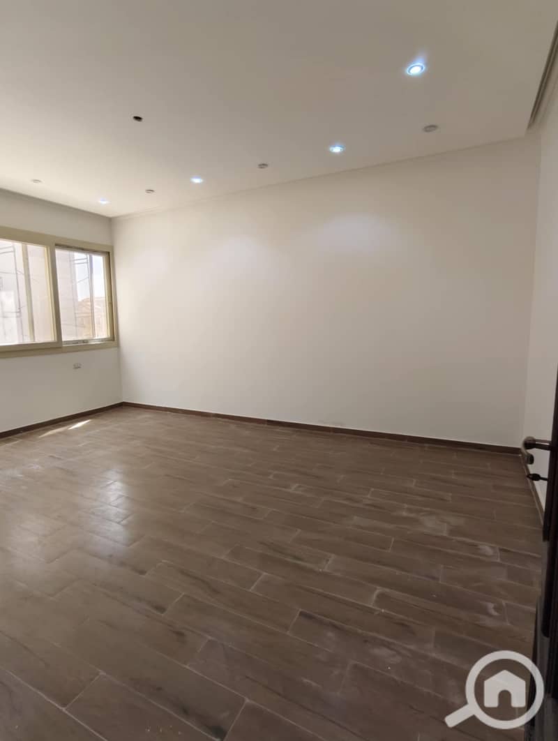 2 2b711154-9a58-4a0b-84f4-055b6331e6cd. jpeg