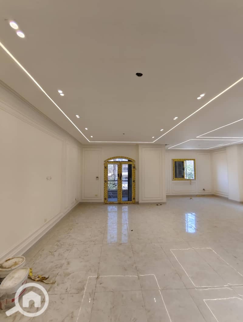 5 bcd622bd-b12b-49f5-8709-570c7d0c3c42. jpeg