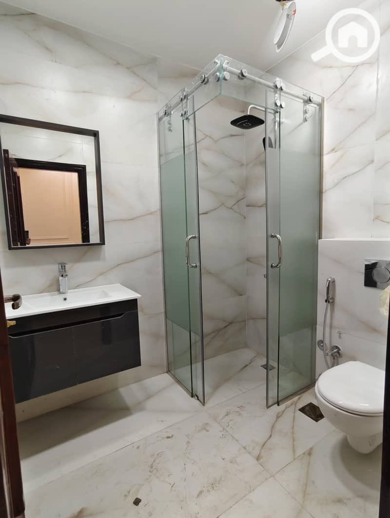 10 1bf7552b-0b92-40d8-a112-0ffa44f174ce. jpeg