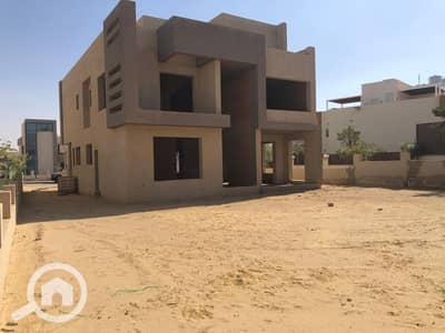 فیلا 6 غرف نوم للبيع في 6 أكتوبر، الجيزة - WhatsApp Image 2026-01-13 at 1.00. 25 PM (1). jpeg