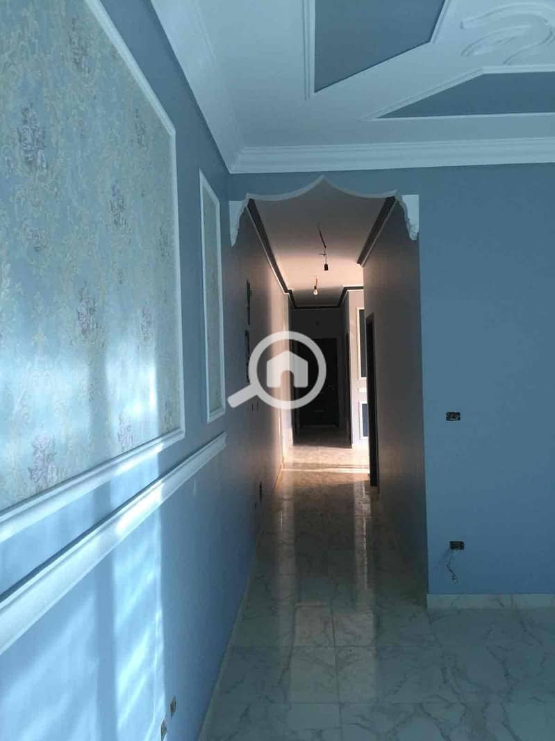 5 e258a22a-d411-41f5-87cb-8694b068a93a. jpg