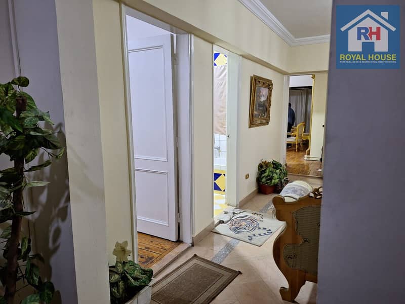 8 7e612f38-ac91-4a0b-9933-0f5b34b4fb74. jpg