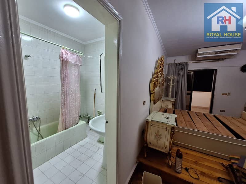 10 18dd5056-c4d9-4461-8795-8e0af2d60ec3. jpg