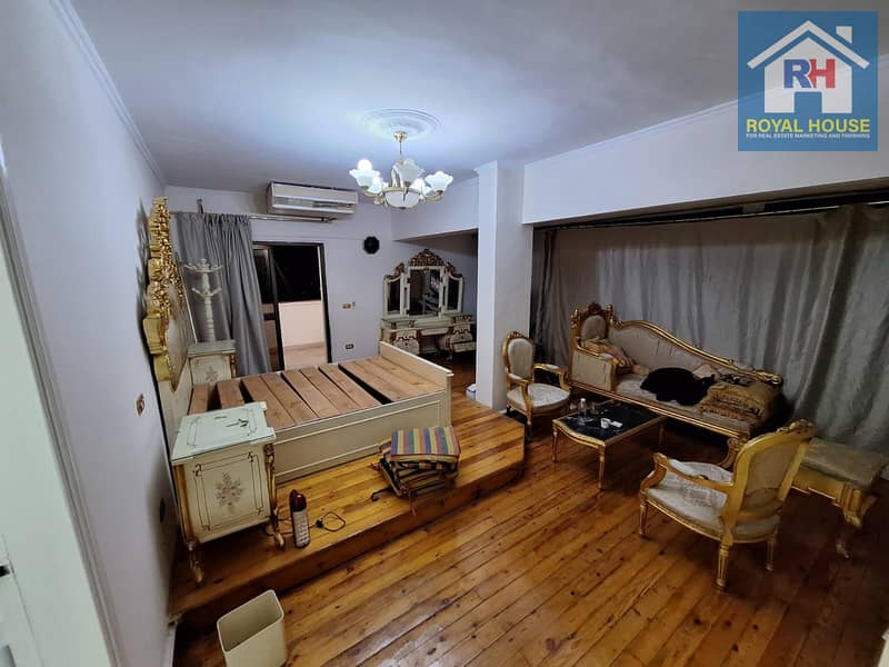 13 786a8785-8cfa-42ce-b941-e024edff1674. jpg