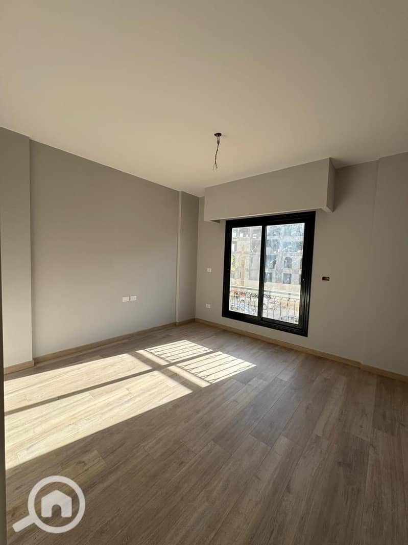 2 2de2d7ec-1bcf-42ec-93c4-47c65dc6b03b. jpg