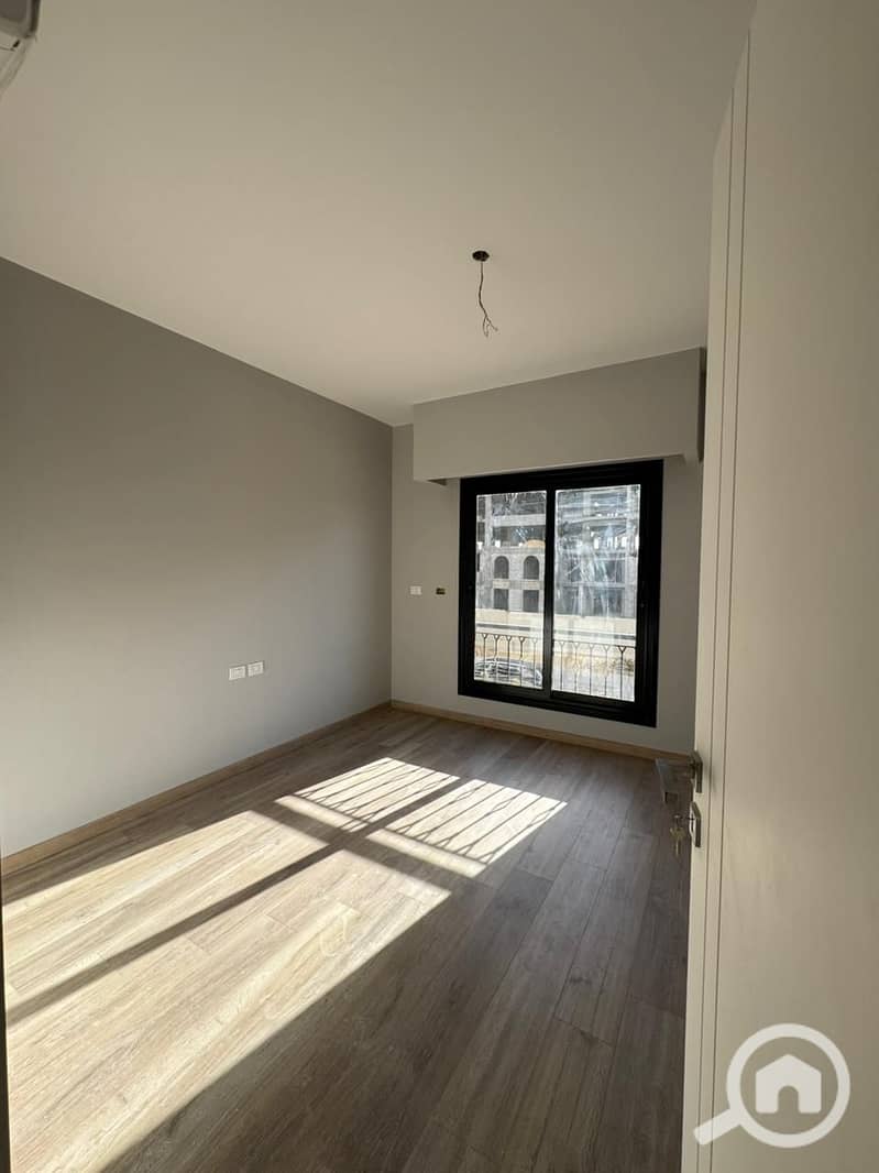 7 cbf08dc8-9dd1-489d-a619-09b7a966d259. jpg