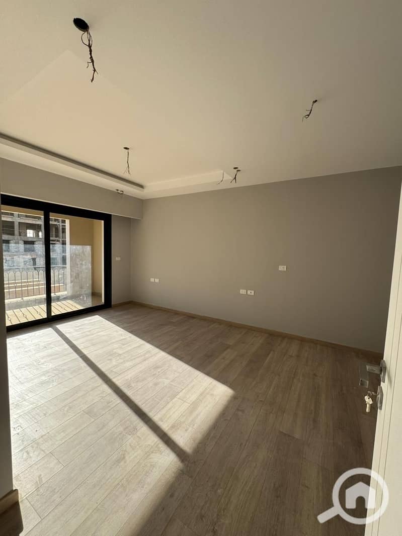 9 5fbfd610-9219-4a5d-b33b-8419f8571e94. jpg