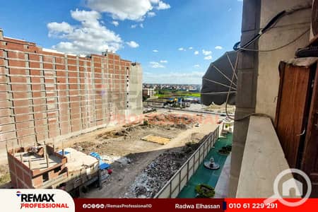 فلیٹ 3 غرف نوم للبيع في سموحة، الإسكندرية - 1. jpg