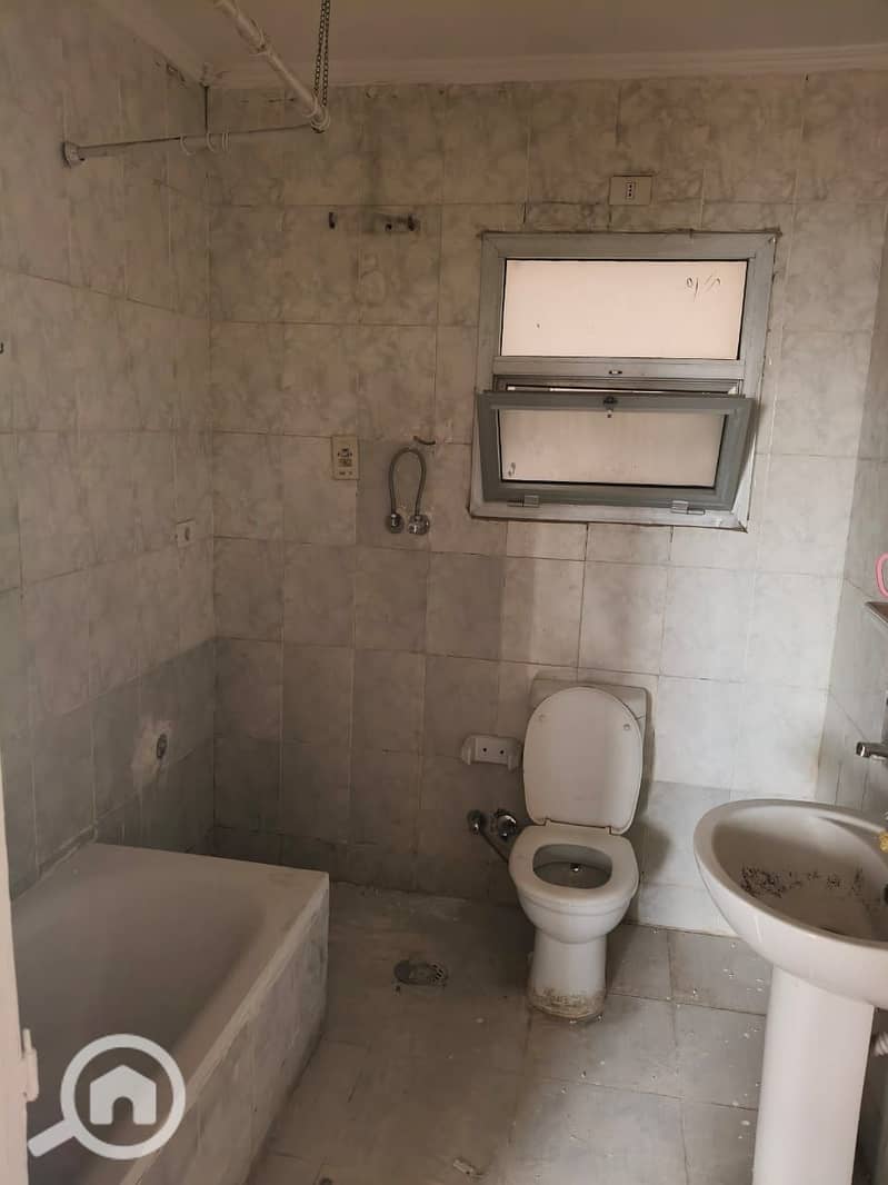 11 c7fdc1d9-8dab-49bf-9d4f-d24c5dc8397c. jpg