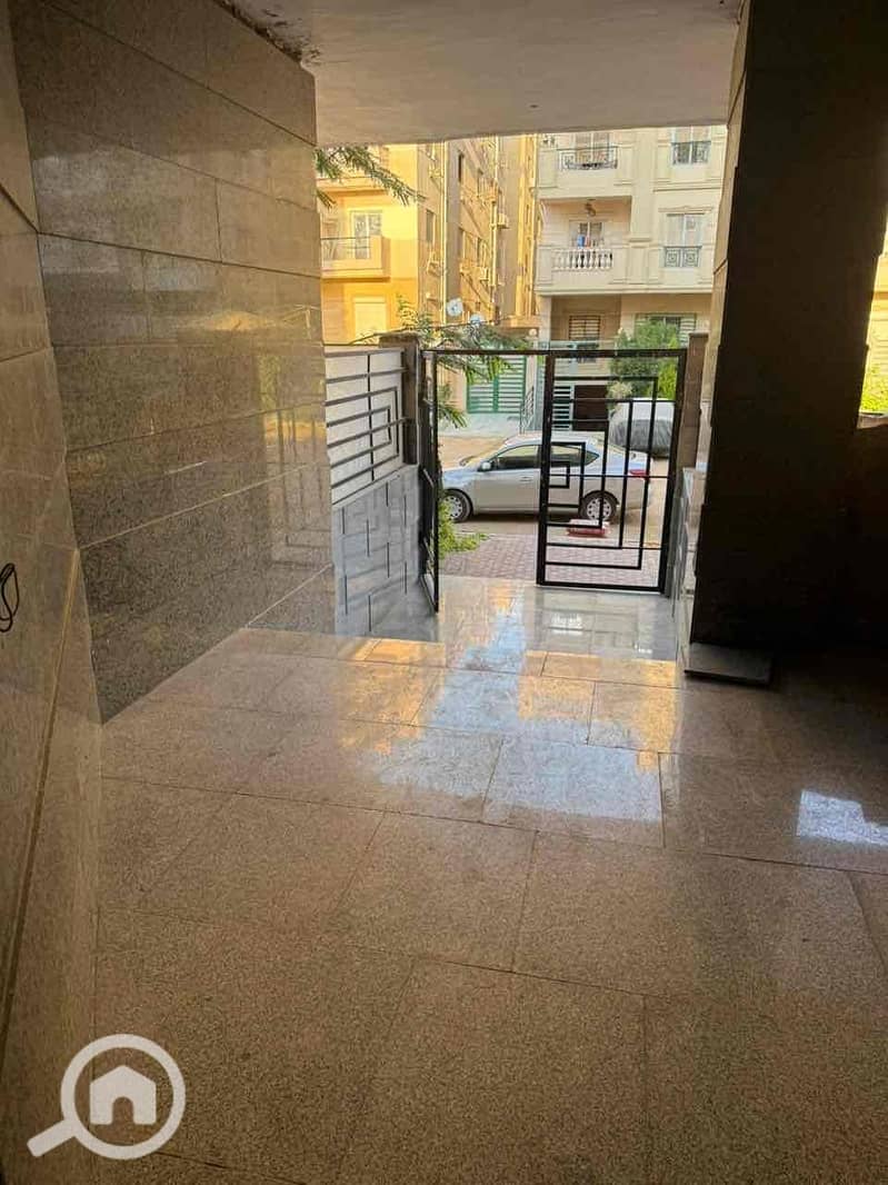 3 03b0f68f-ae02-445d-898b-ab820c24643a. jpg