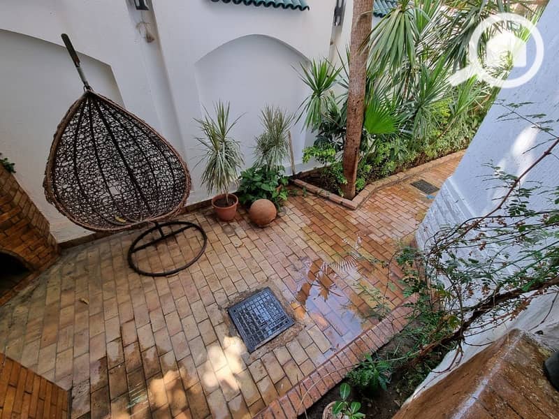 31 e69b0f9a-a0b2-40c3-af88-277a4c85a542. jpeg