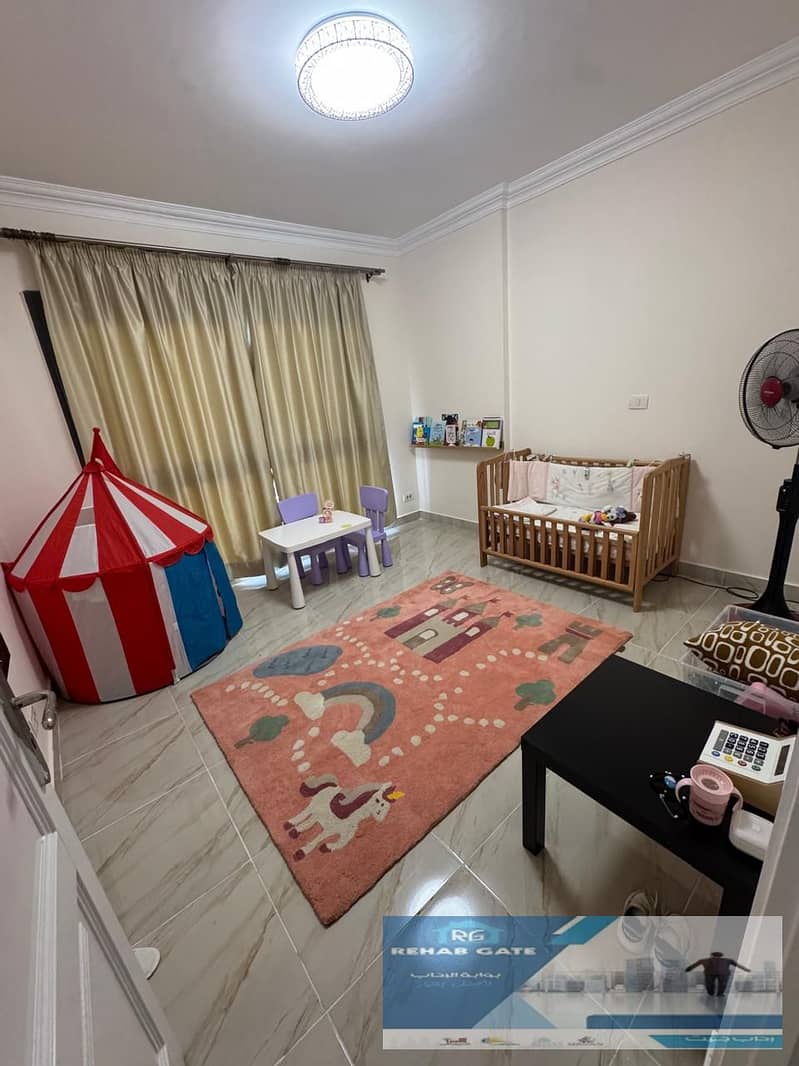 5 573e7ec2-d3e7-4b04-85bf-06bb11d0536c. jpg