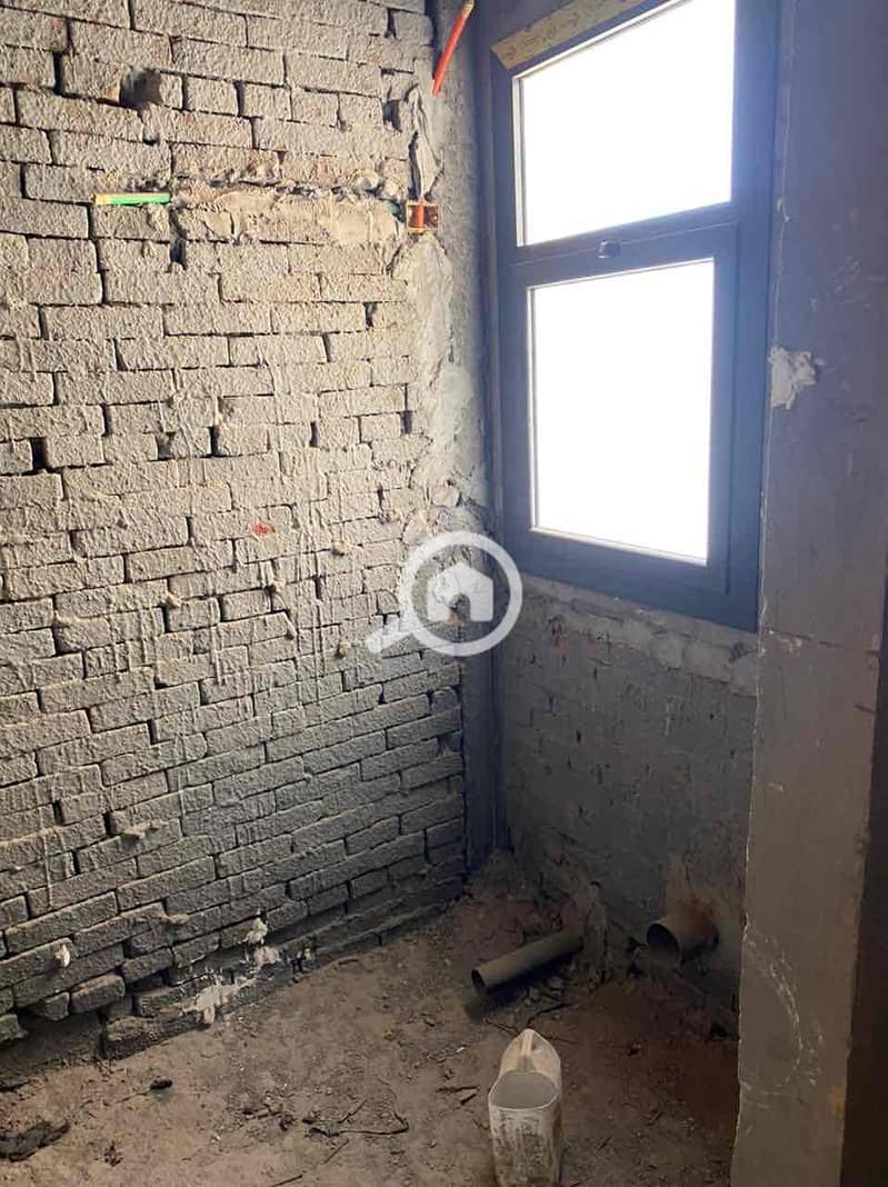 10 c937b290-a738-4f1d-a8c6-78d80edb4fdf. jpg