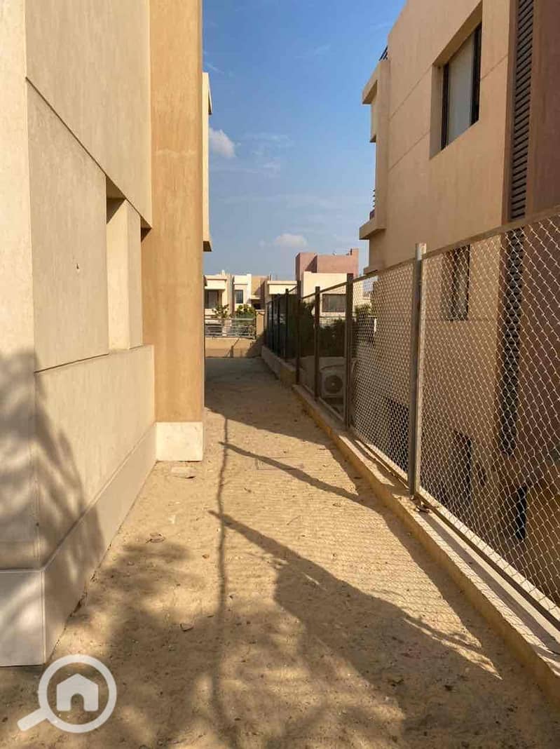 13 9fff71b1-08d5-491b-b8e1-ace843fc1a74. jpg