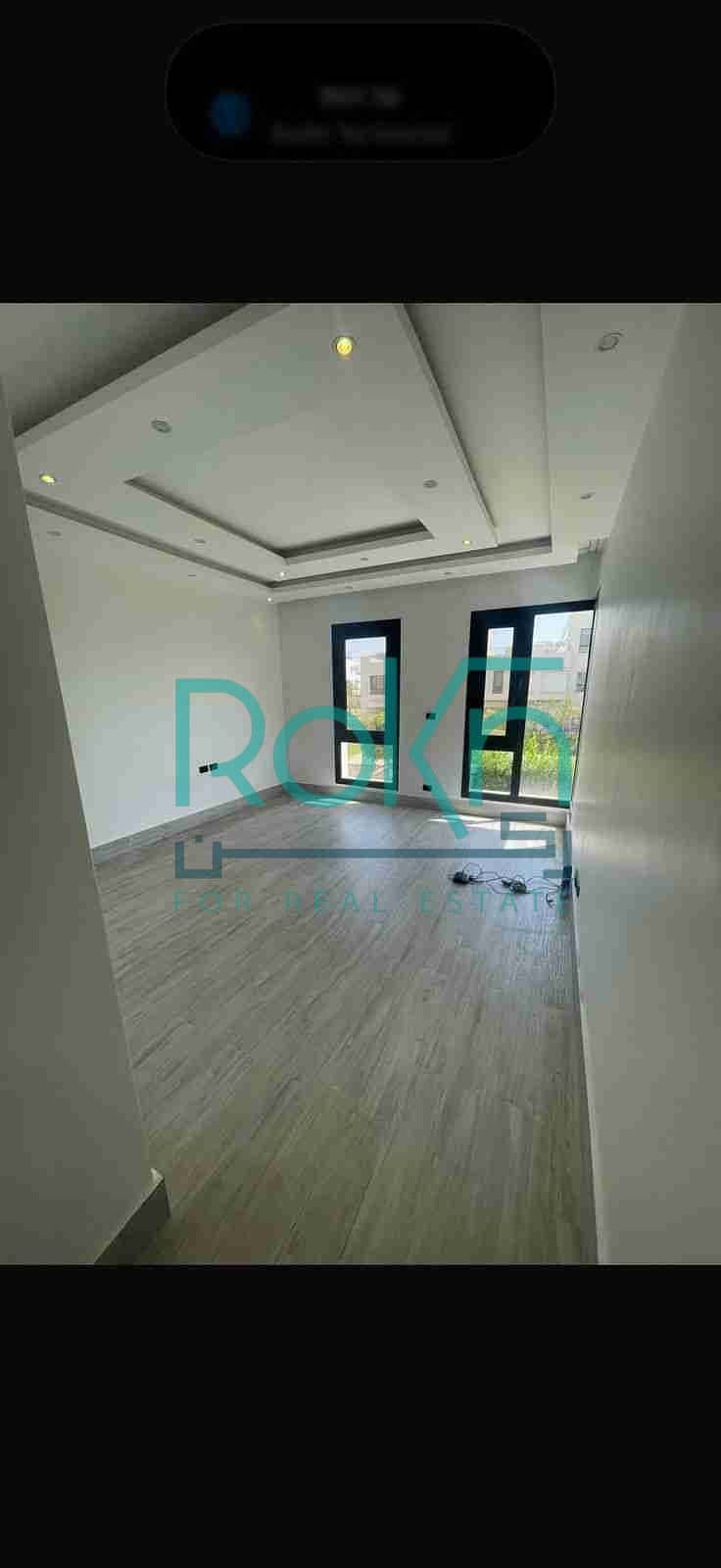 1000095636. jpg 1000095636. jpg