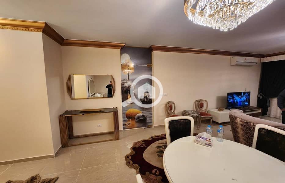 3 9c71a1f8-3ec9-40ae-a6b6-d2d52a7708de. jpg