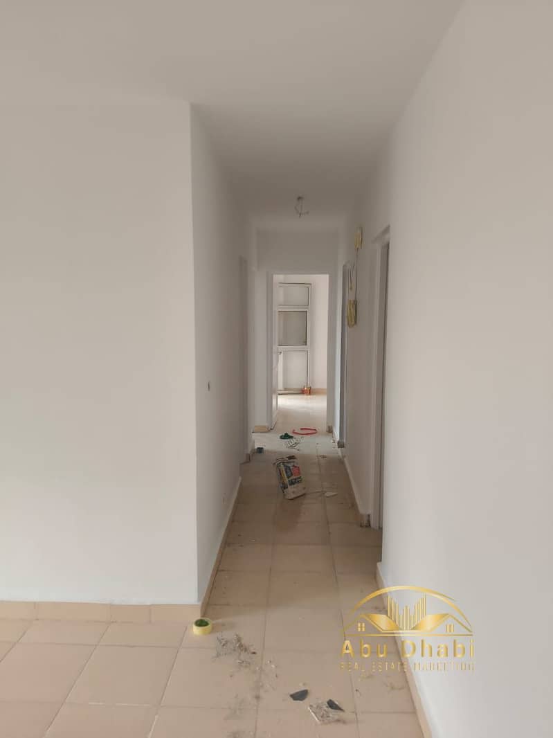 4 b963c58b-5960-4bd1-bd9f-00e3c6773979. jpg