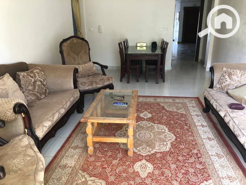 4 06a3e025-10e4-4b56-9e1d-52d22adf893a. jpeg