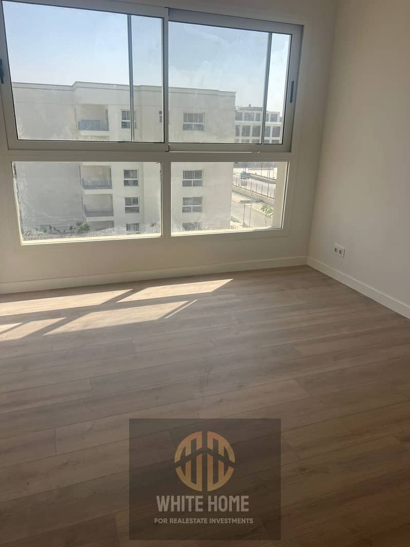 2 e2a3471d-5334-4311-900f-33e7ff7bbe96. jpeg