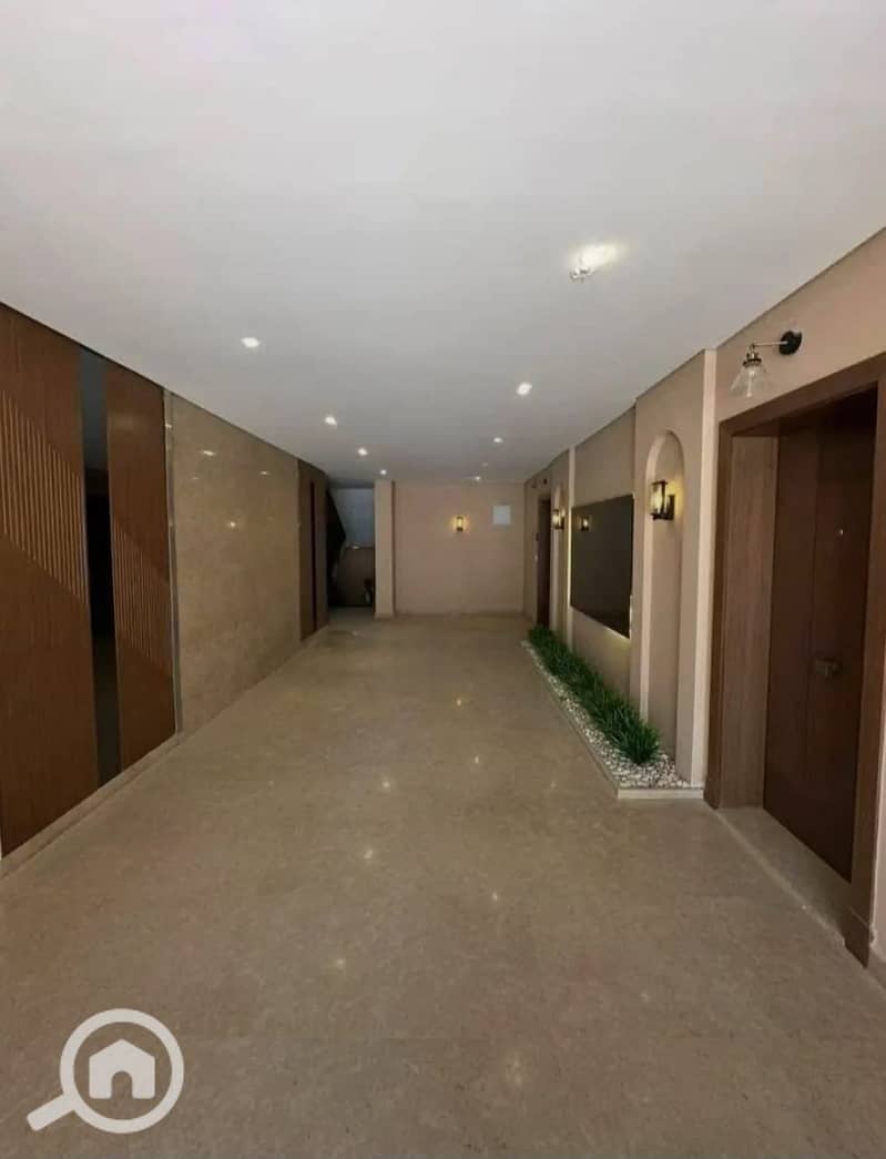 2 21f0e53d-7c73-40a0-bb63-c57dcd634d5d. jpeg