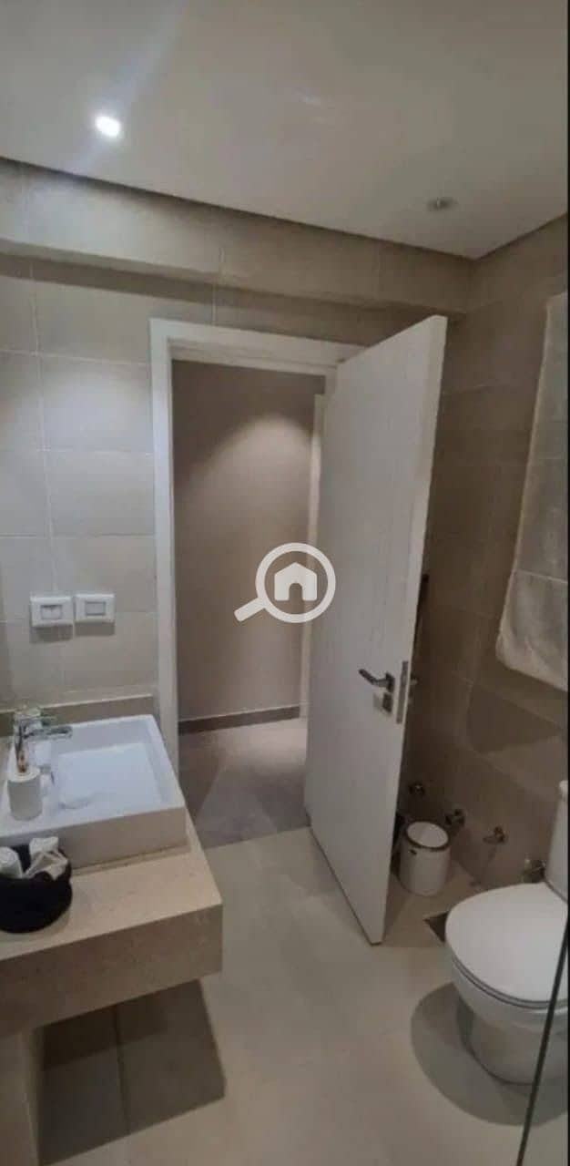 9 1b025b32-84ff-4488-909c-9858bae74c54. jpeg