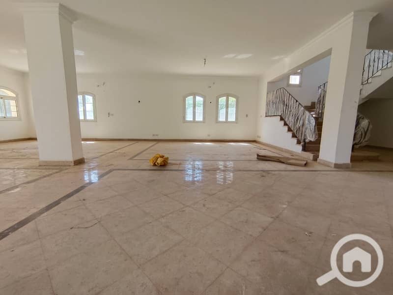 2 6cee03cf-d607-4685-90cf-5f77748d4413. jpg