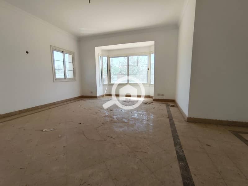 4 545ed1f5-b464-41b1-a432-3fbec057c052. jpg