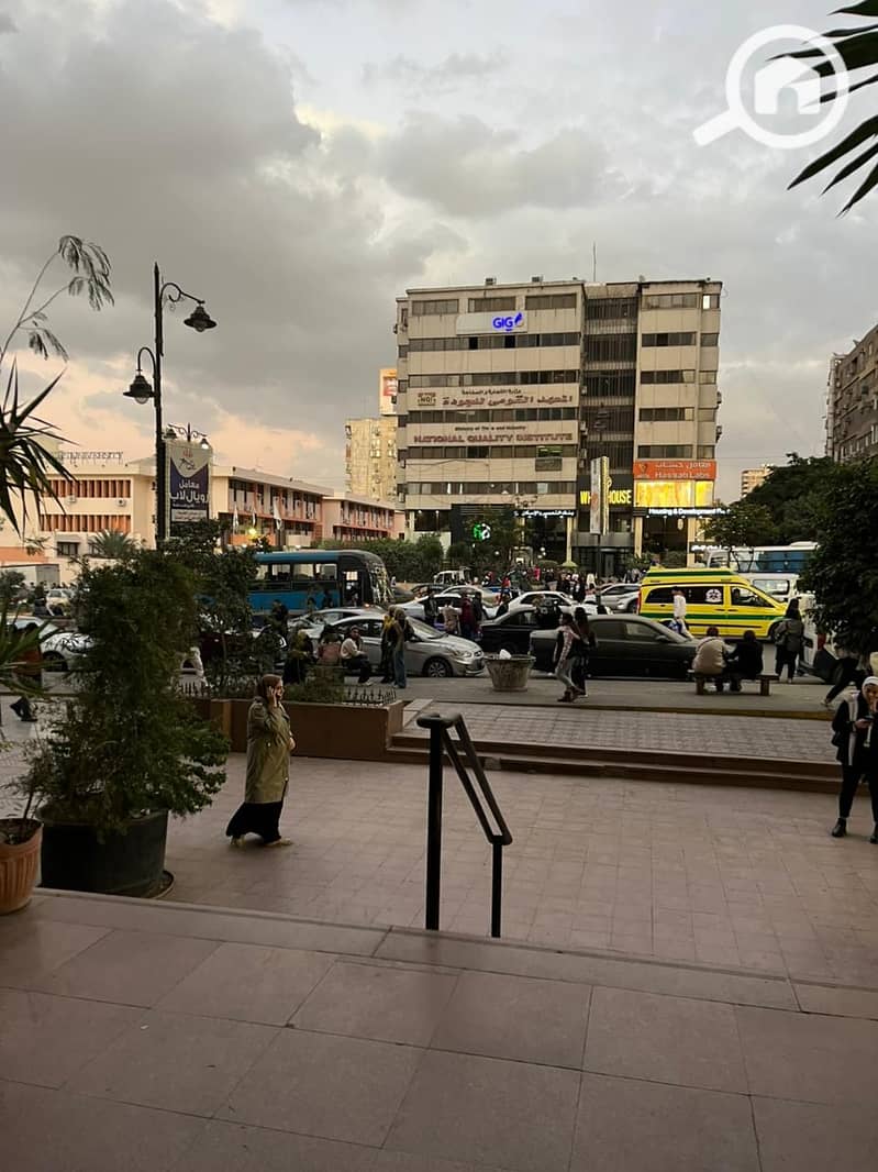 4 5157b849-2ae9-4299-af9b-0ad9b0ca417d. jpg