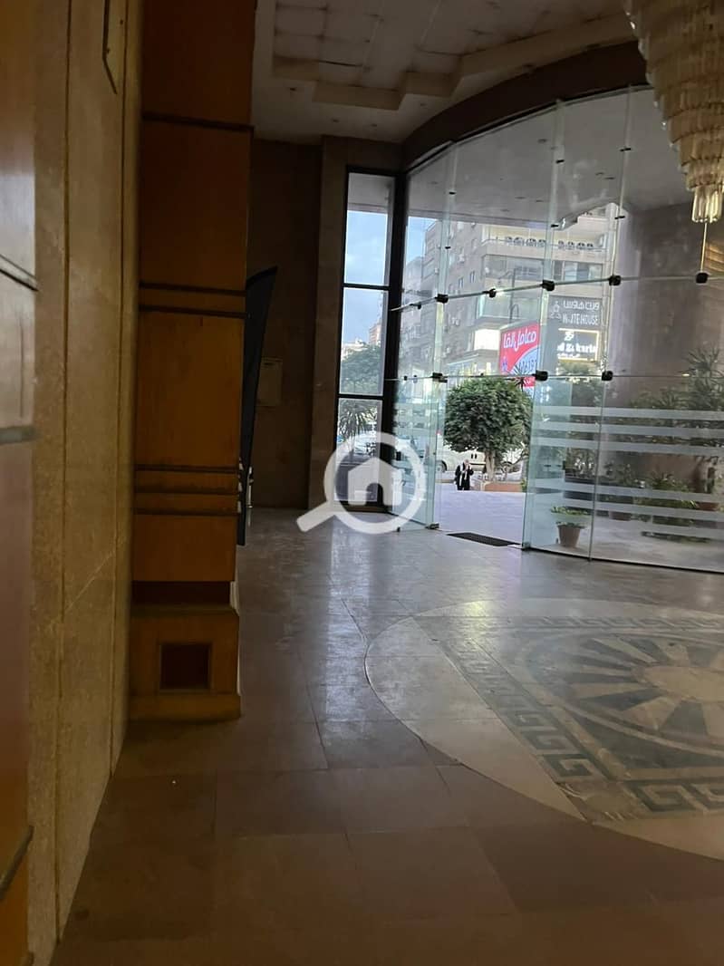 8 94b431b1-9d0e-4004-9312-ea35fa679590. jpg