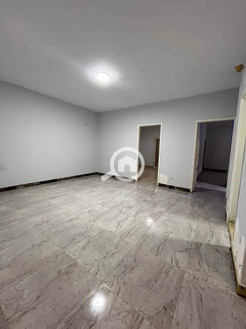 2 5c3a058d-830c-446c-aef1-d539db45f949. jpg