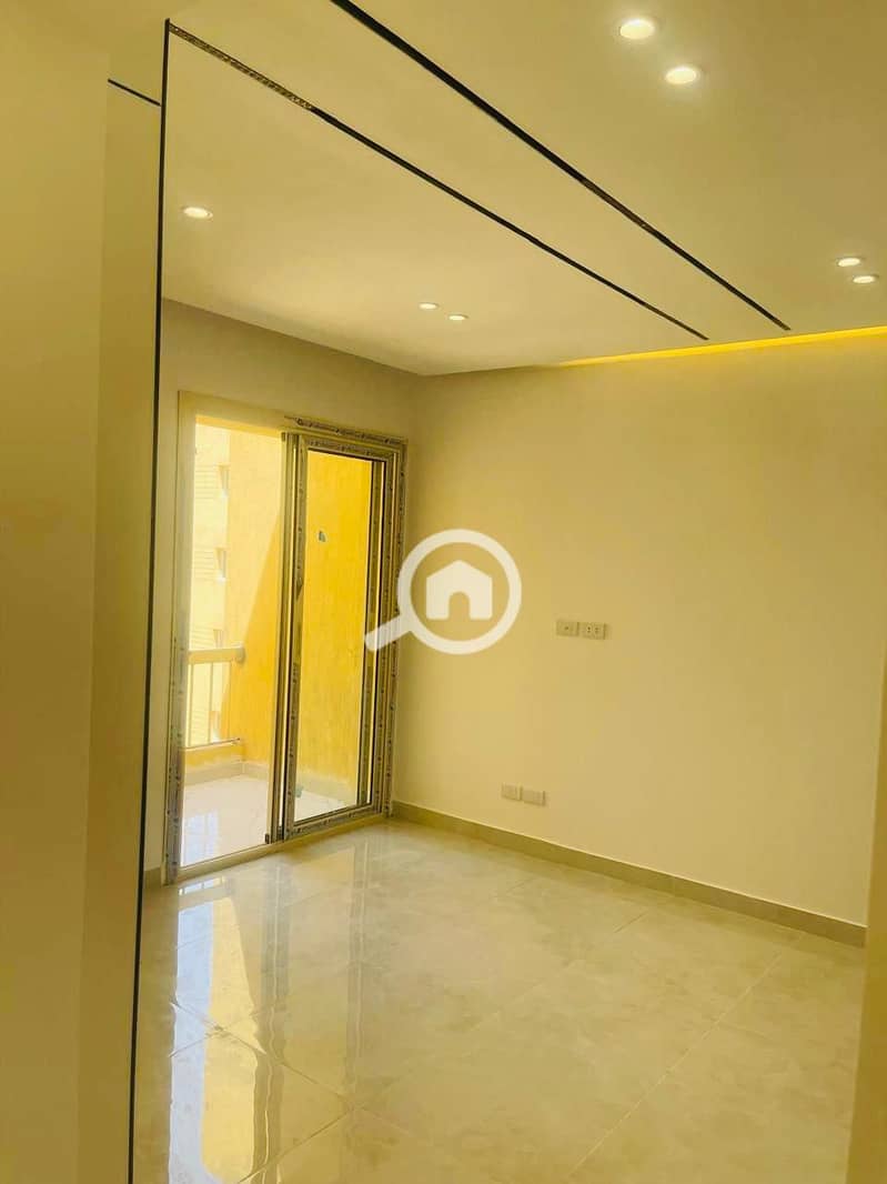 3 8be9169e-1a6d-4b0b-a54d-54ce0f88c707. jpg