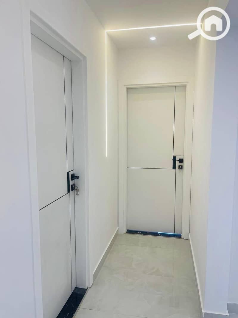 4 53d61aed-99f4-4d6c-8d19-afaf8be48e0b. jpg