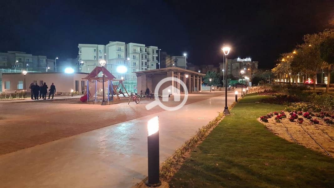 13 ad5a4b05-186a-443c-9f2d-bd761469b3bc. jpg