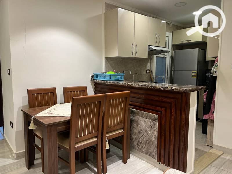 4 9e040412-8155-48b9-8358-fafd153a9ce6. jpg