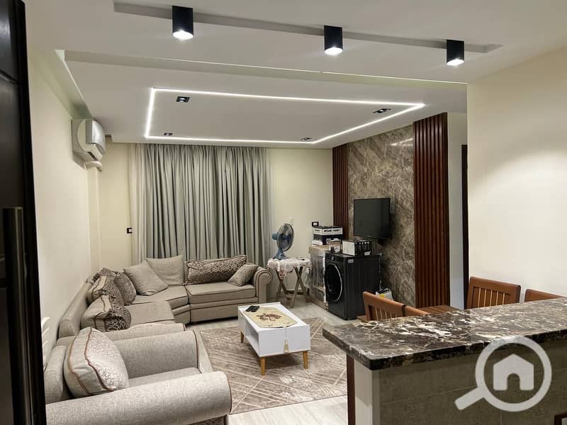 7 e2bb259c-c69b-4527-b6a5-94511801cb0a. jpg