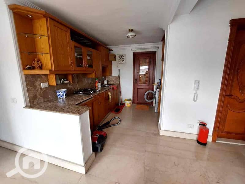 18 cf720898-b744-425a-87f0-5461ba236102. jpg