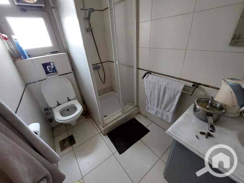 24 33389c0d-5dc6-4005-8a3a-732691c1dc3e. jpg