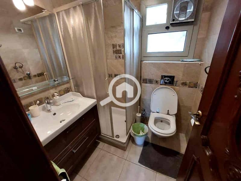 25 b5b2783c-61da-44ed-80f7-7f47d66e71e8. jpg