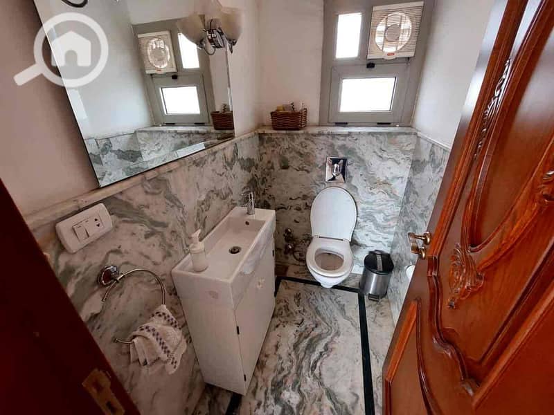 27 6a5eaf48-cdef-428a-b1eb-293dba99bfaa. jpg