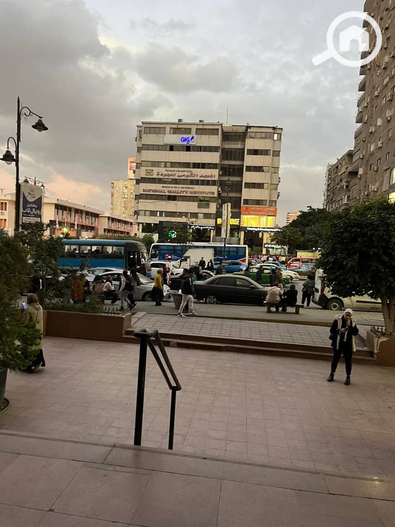 9 81531841-22cf-4cc6-b43e-4078e81d8337. jpg