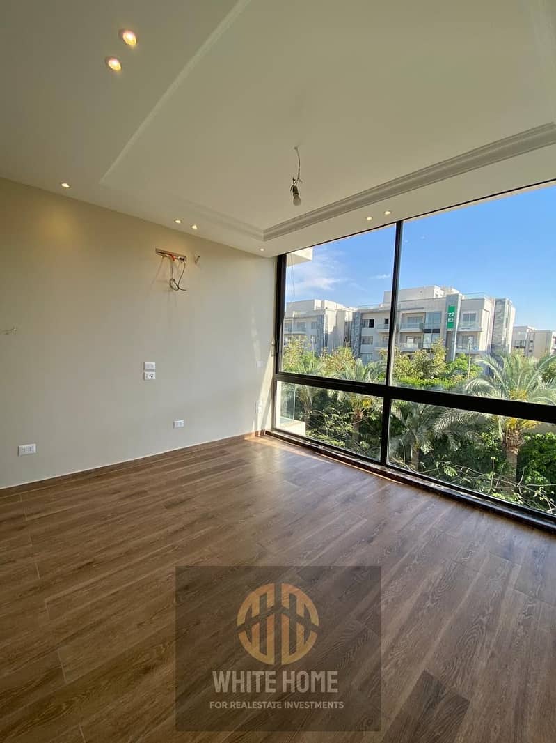 3 7043b7b6-e4ac-4b1a-8613-285f9f18fae2. jpeg