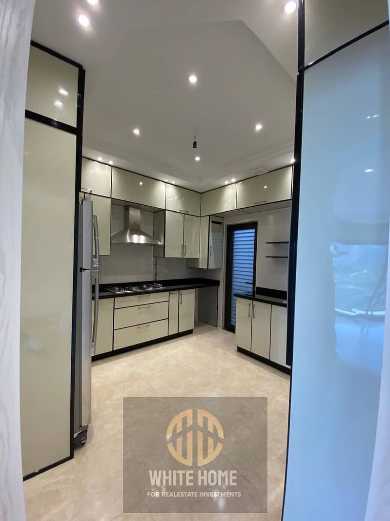 7 83de2933-df15-4f44-9a66-1ec9aa47be24. jpeg