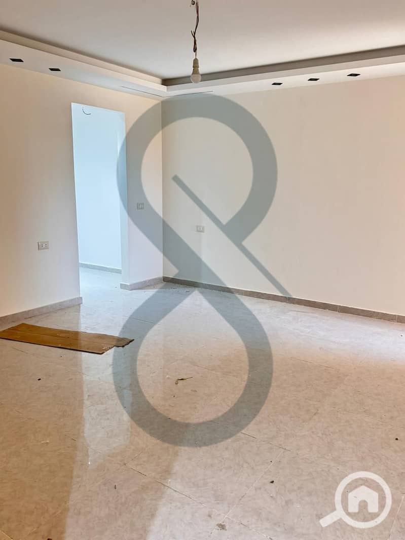 5 Valore Smouha 8616 6. jpg